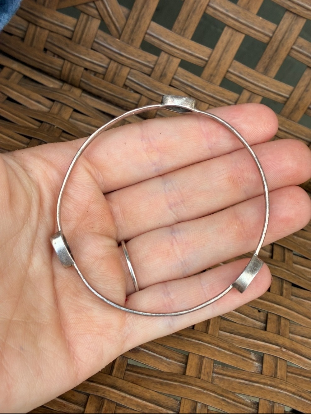 Hawaiian Solid sterling genuine opal bangle
Bracelet - Picture 4 of 6